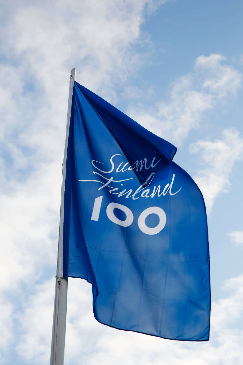 フィンランド独立100周年限定カラー Kastehelmi4個 2017年はフィンランド独立100周年！フィンランド・イベント開催情報