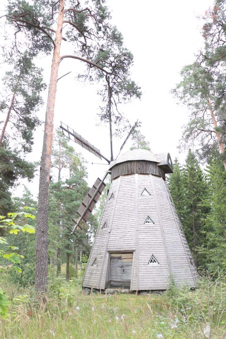 ヘルシンキのお薦め観光スポット フィンランドの村 セウラサーリ野外博物館 三 キートスショップ