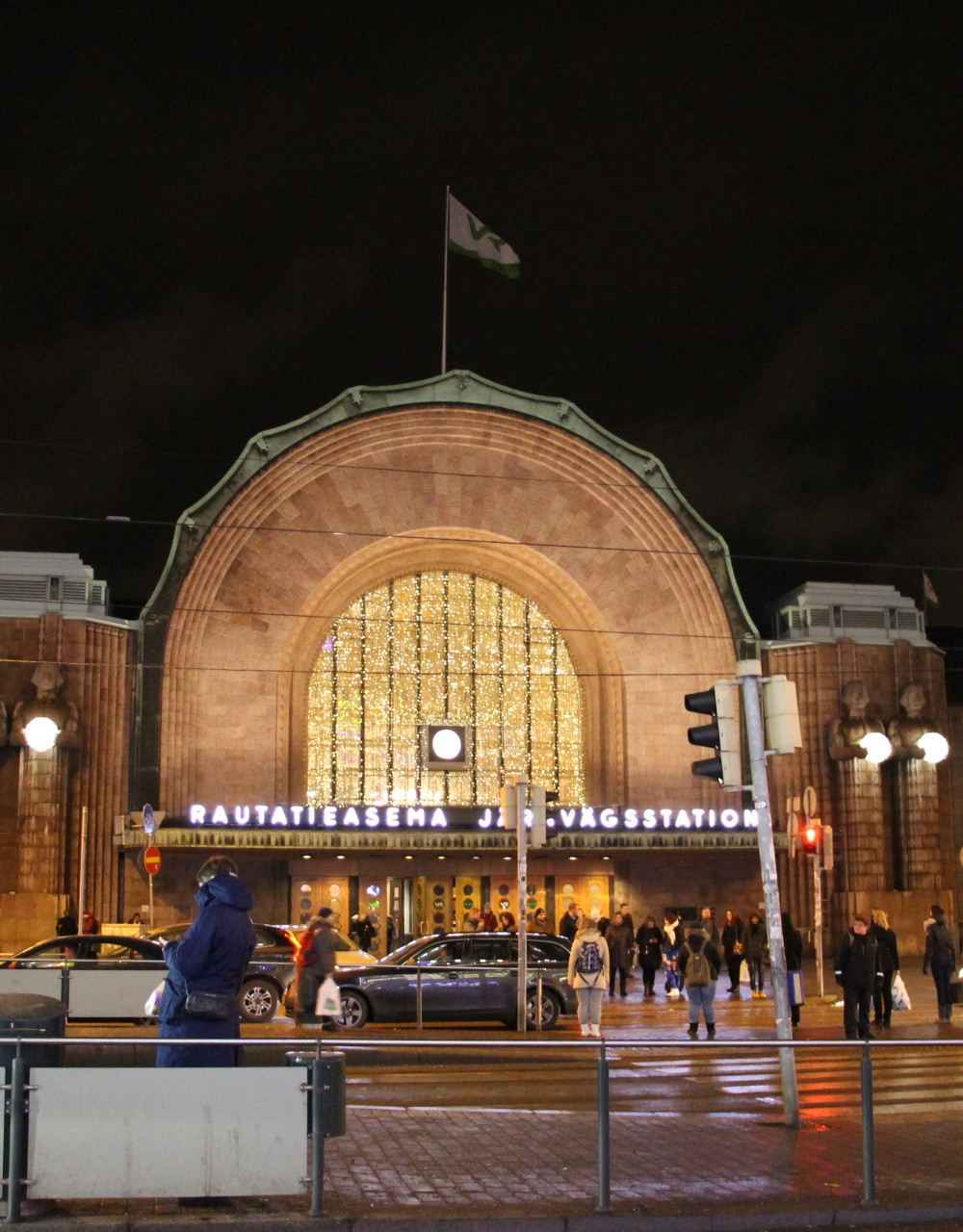 ヘルシンキ中央駅 ヘルシンキ フィンランド 観光 旅行 キートスショップ